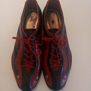 Women's Ecco Size 9 US Leather Shoe